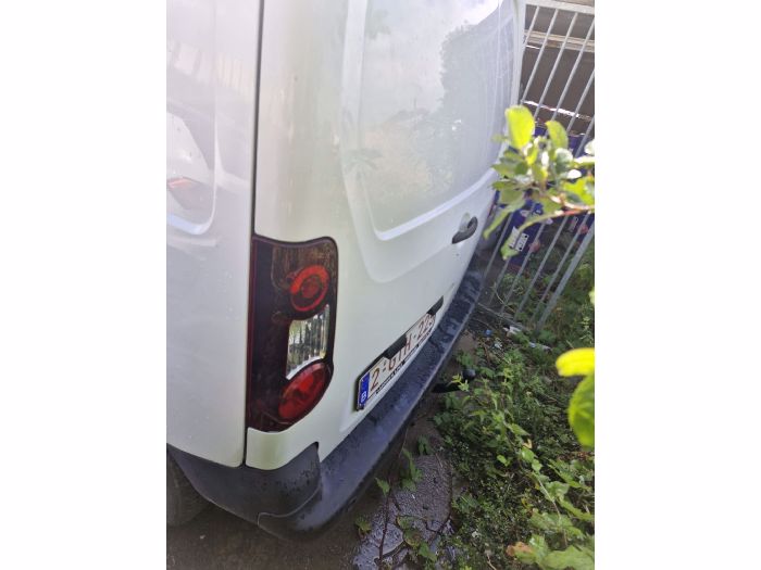 Auto 140257-12.jpg